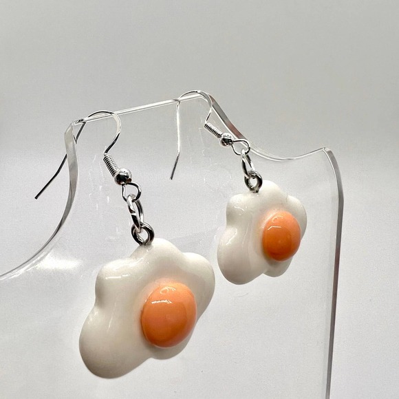 Fried Egg Earrings - Breakfast Earrings - Diner Earrings - Waitress Earrings - Picture 2 of 9